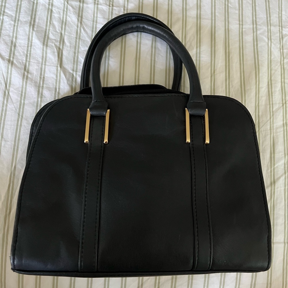 Elegant Vintage Black Leather Handbag with Gold Accents